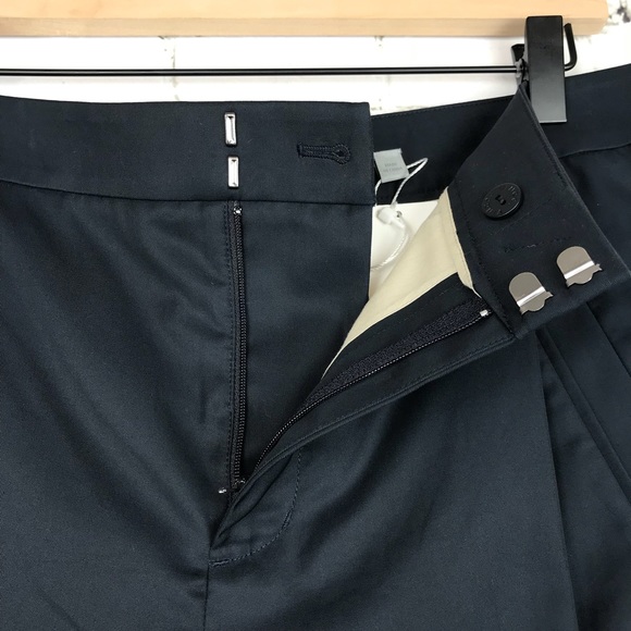 VINCE. High Waist Pleated Tailored Navy Shorts - Picture 5 of 8